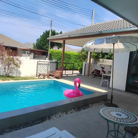 E Villa , Private Pool Villa For Your Family HHQ Exterior photo